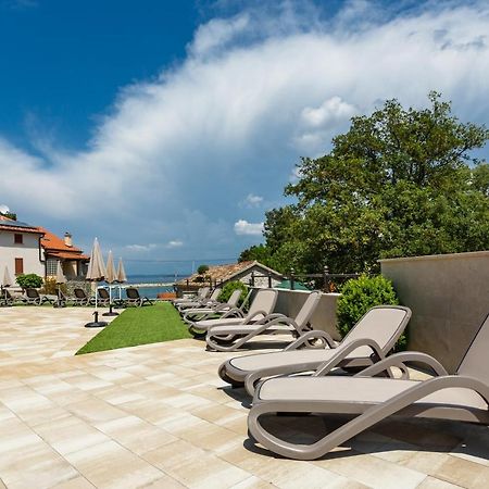 Apartmani Sidro Malinska Ngoại thất bức ảnh