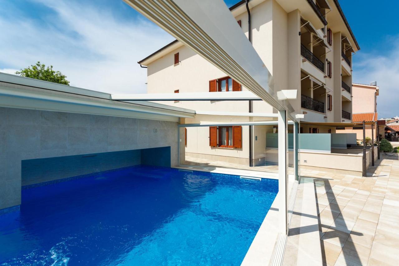 Apartmani Sidro Malinska Ngoại thất bức ảnh