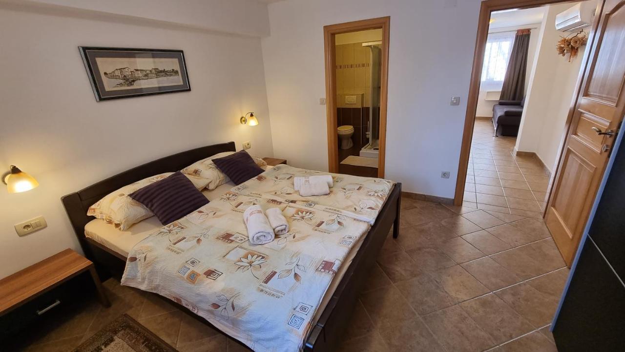 Apartmani Sidro Malinska Ngoại thất bức ảnh